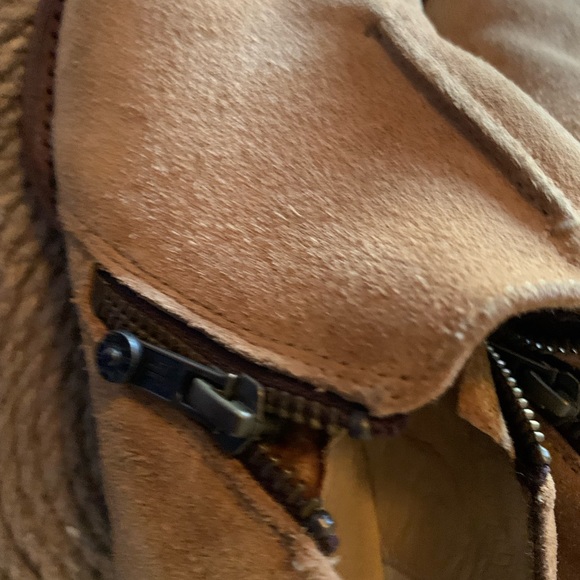 Frye booties, so comfortable’ - Picture 7 of 10